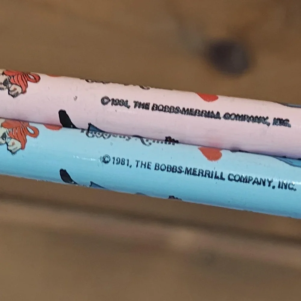 Vintage 1981 Raggedy Ann & Andy Blue and Pink Pencil Set